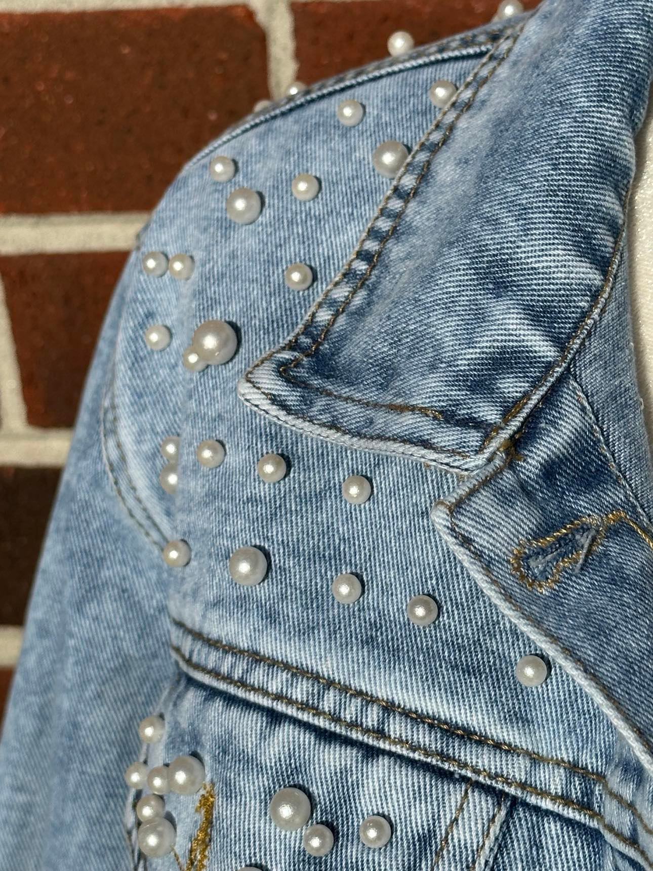 bridal_denim_jacket perfect_wedding_gift_outfit versatile_fashion chic_bride pearls_on_denim rhinestones sparkle bling